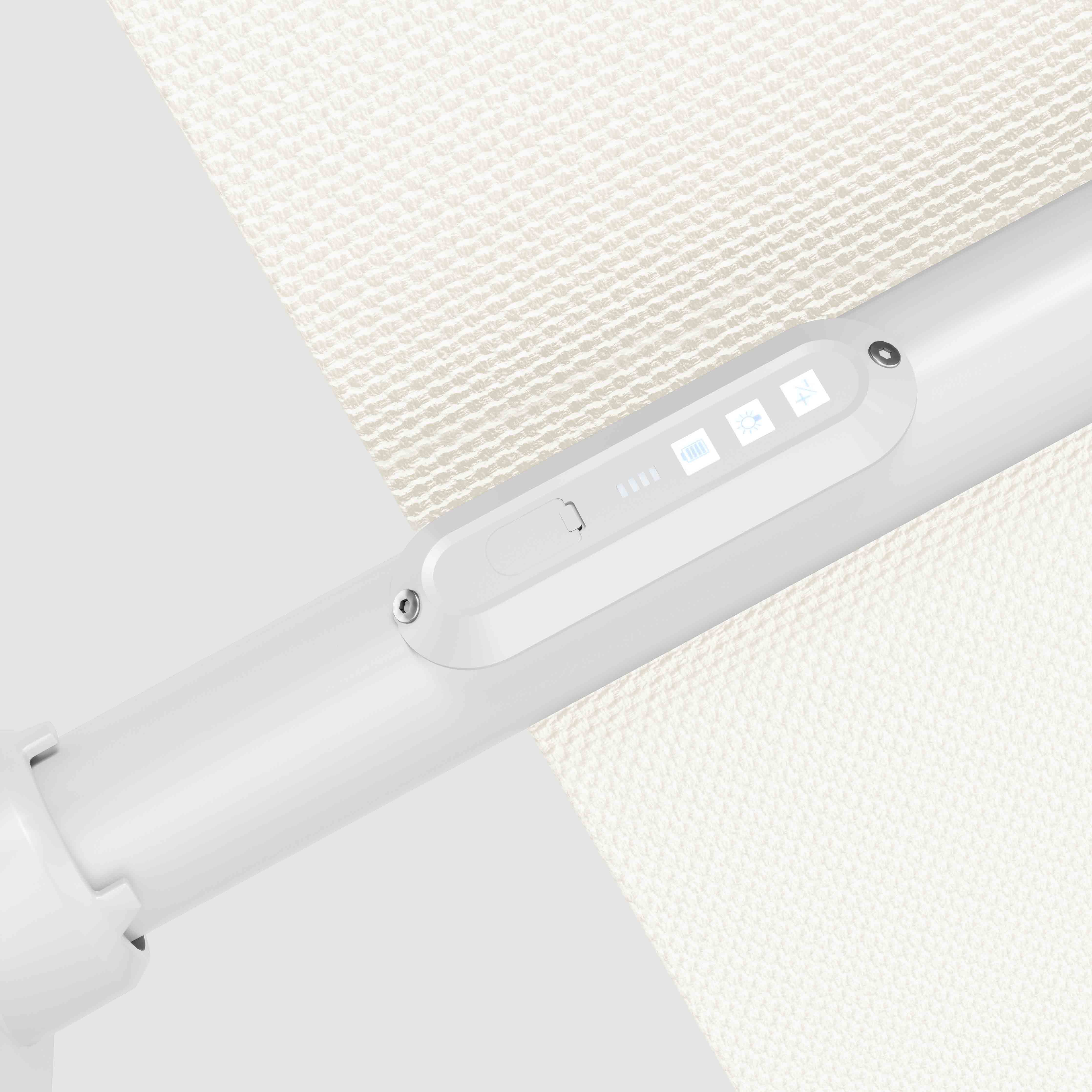 #pole finish_White