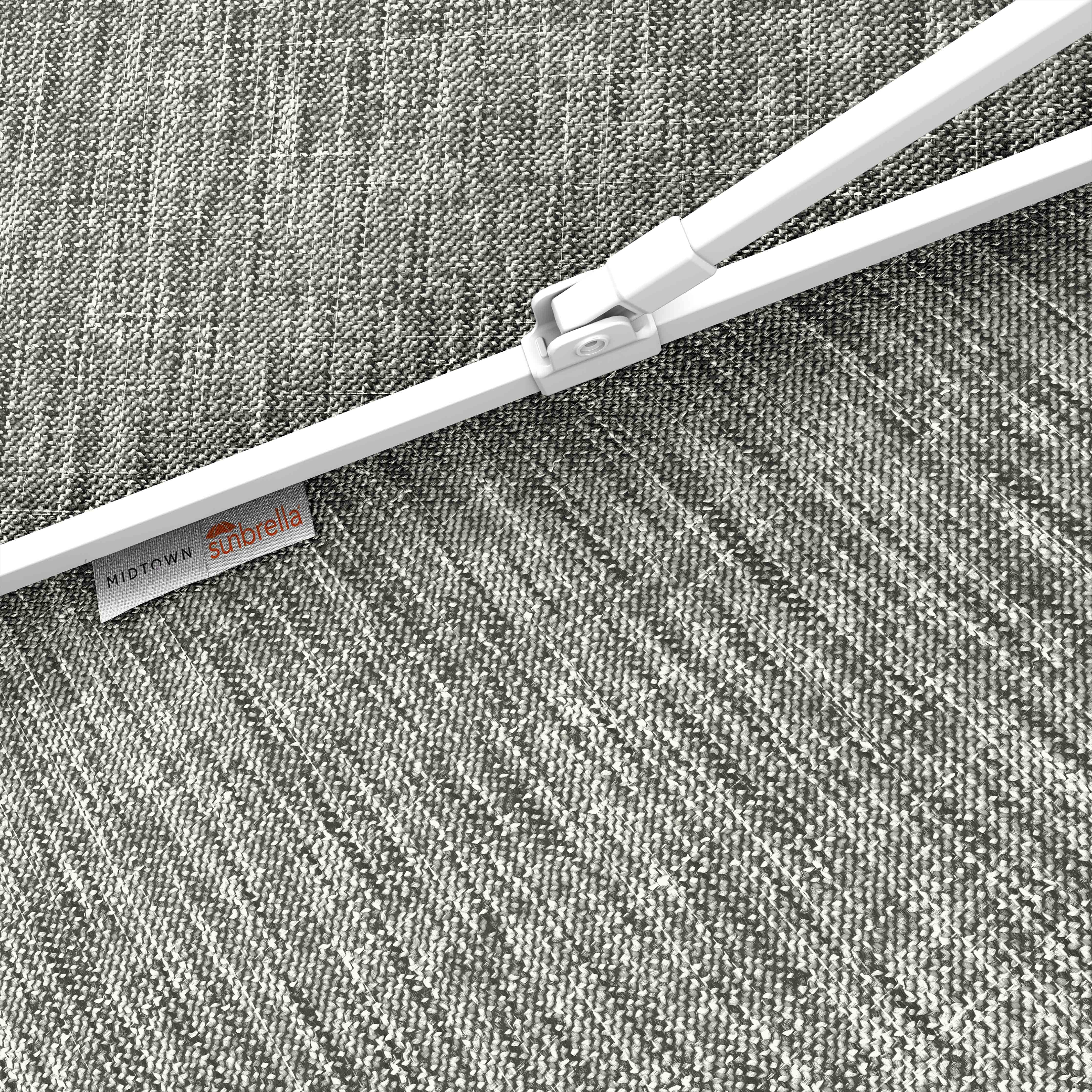 #pole finish_White
