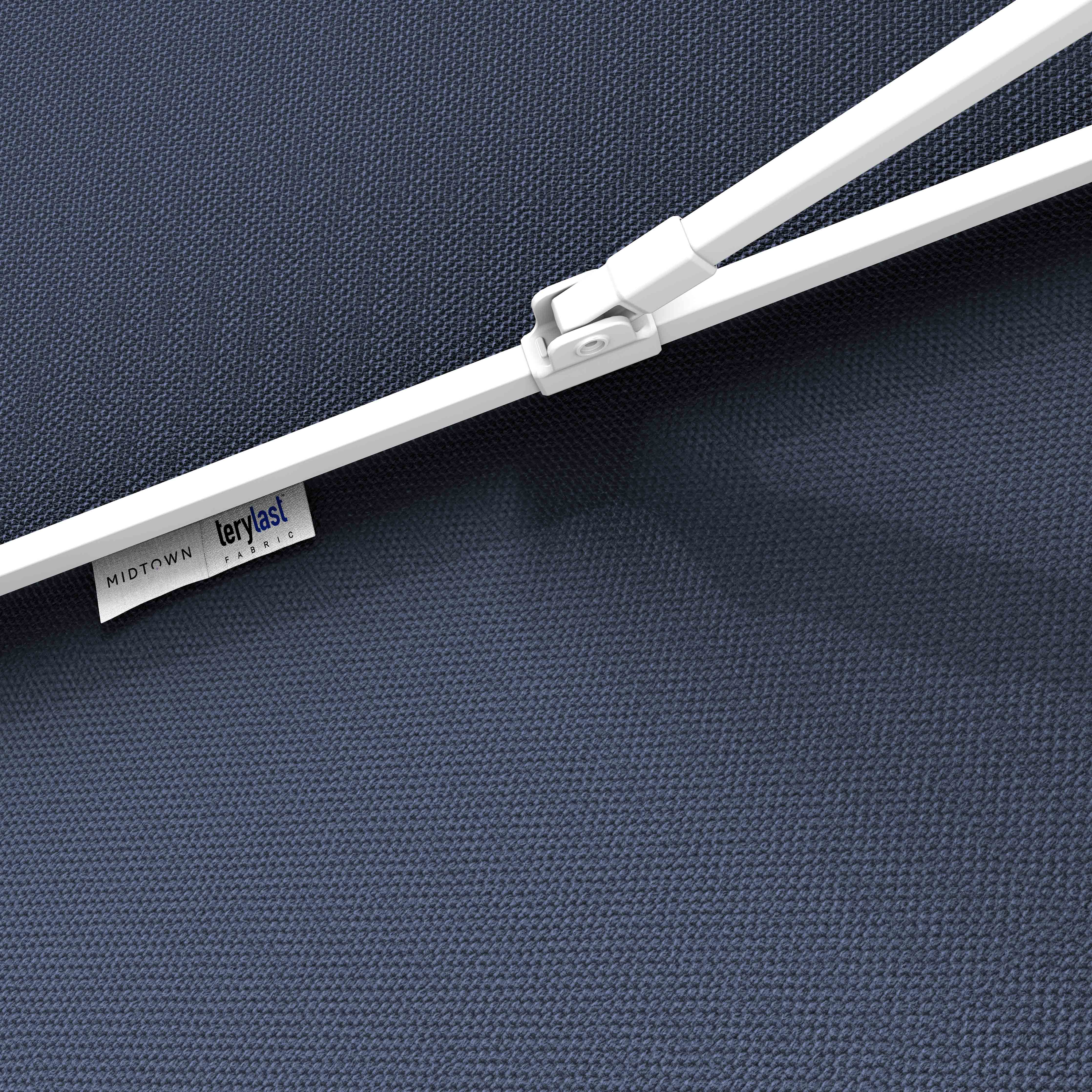 #pole finish_White