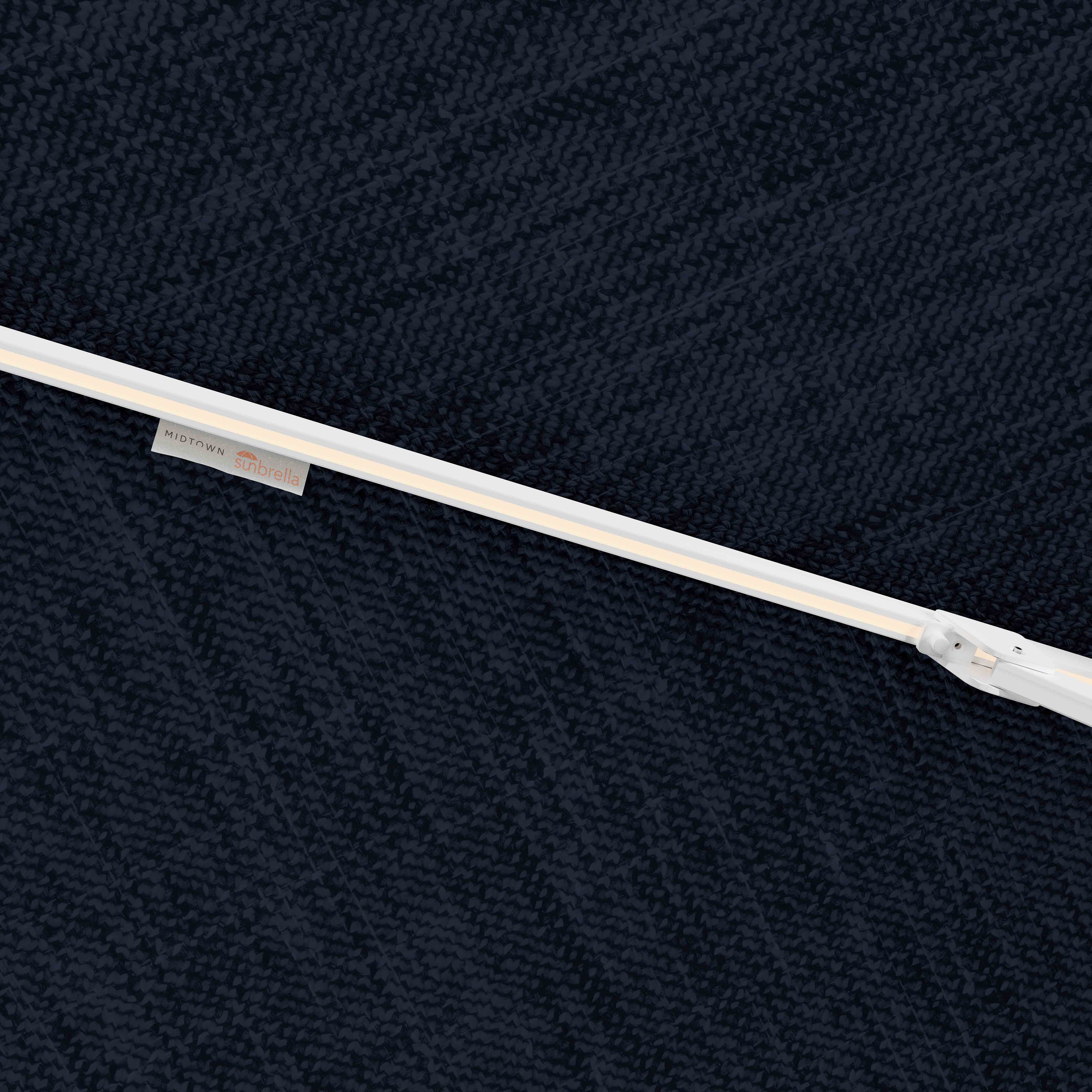 #pole finish_White