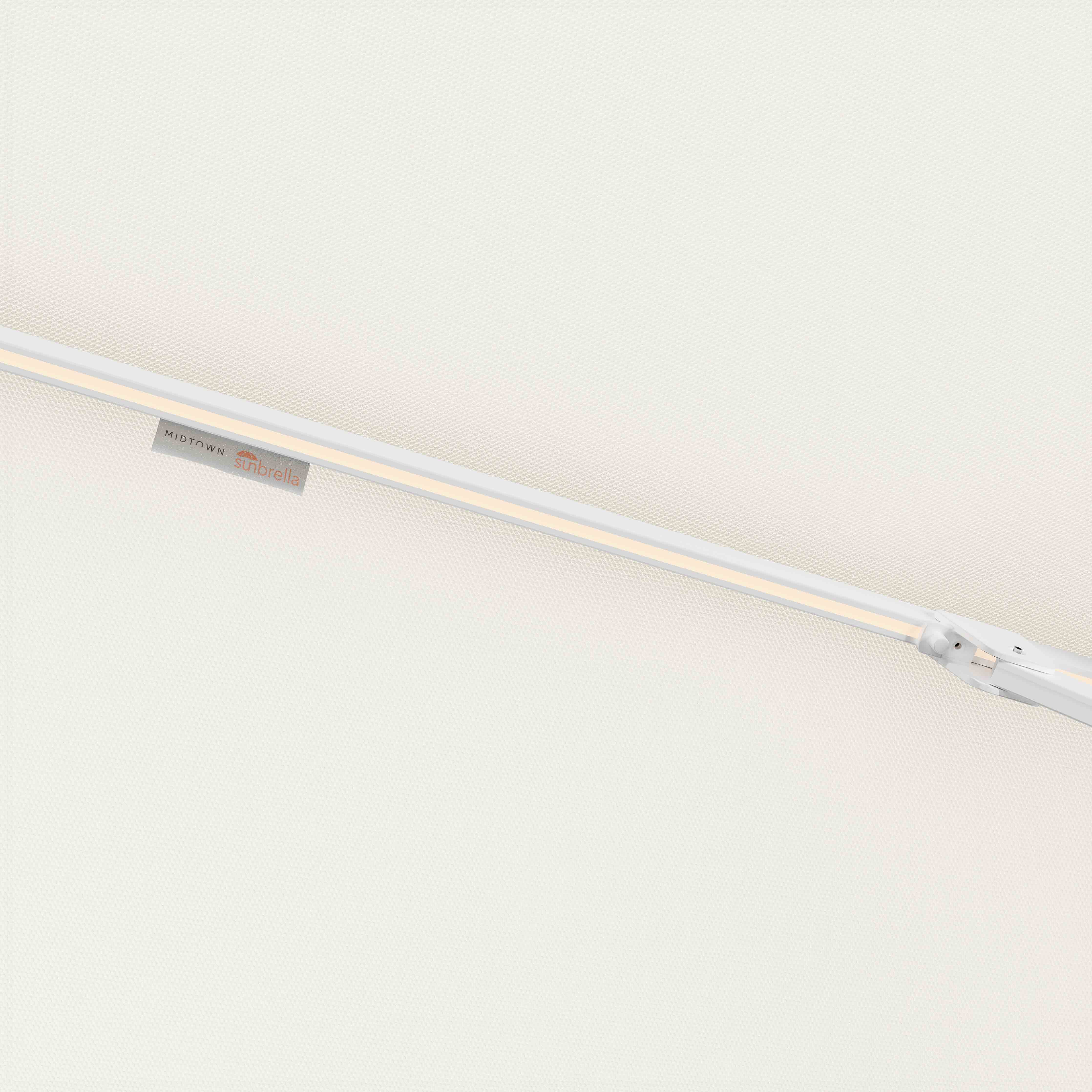 #pole finish_White