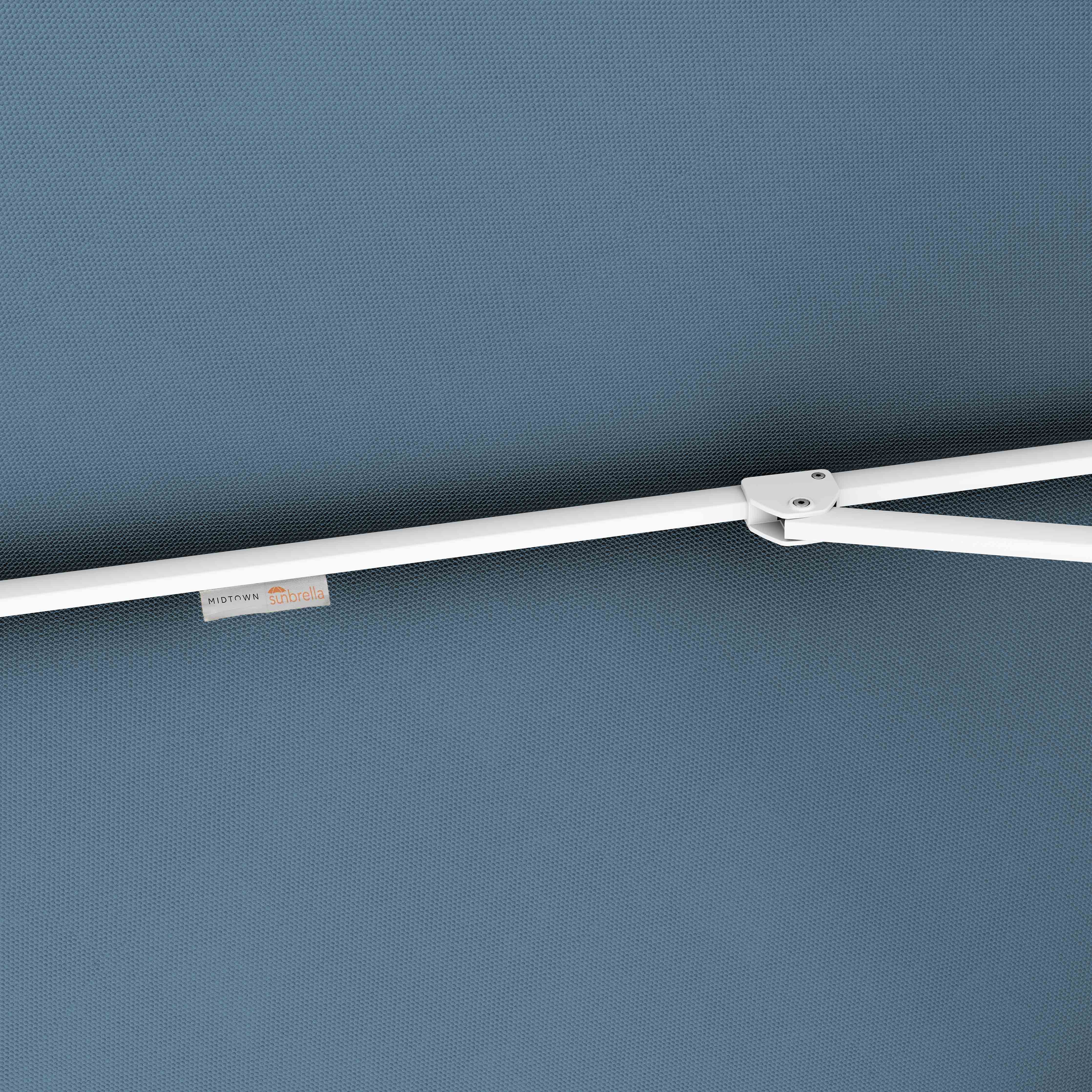 #pole finish_White