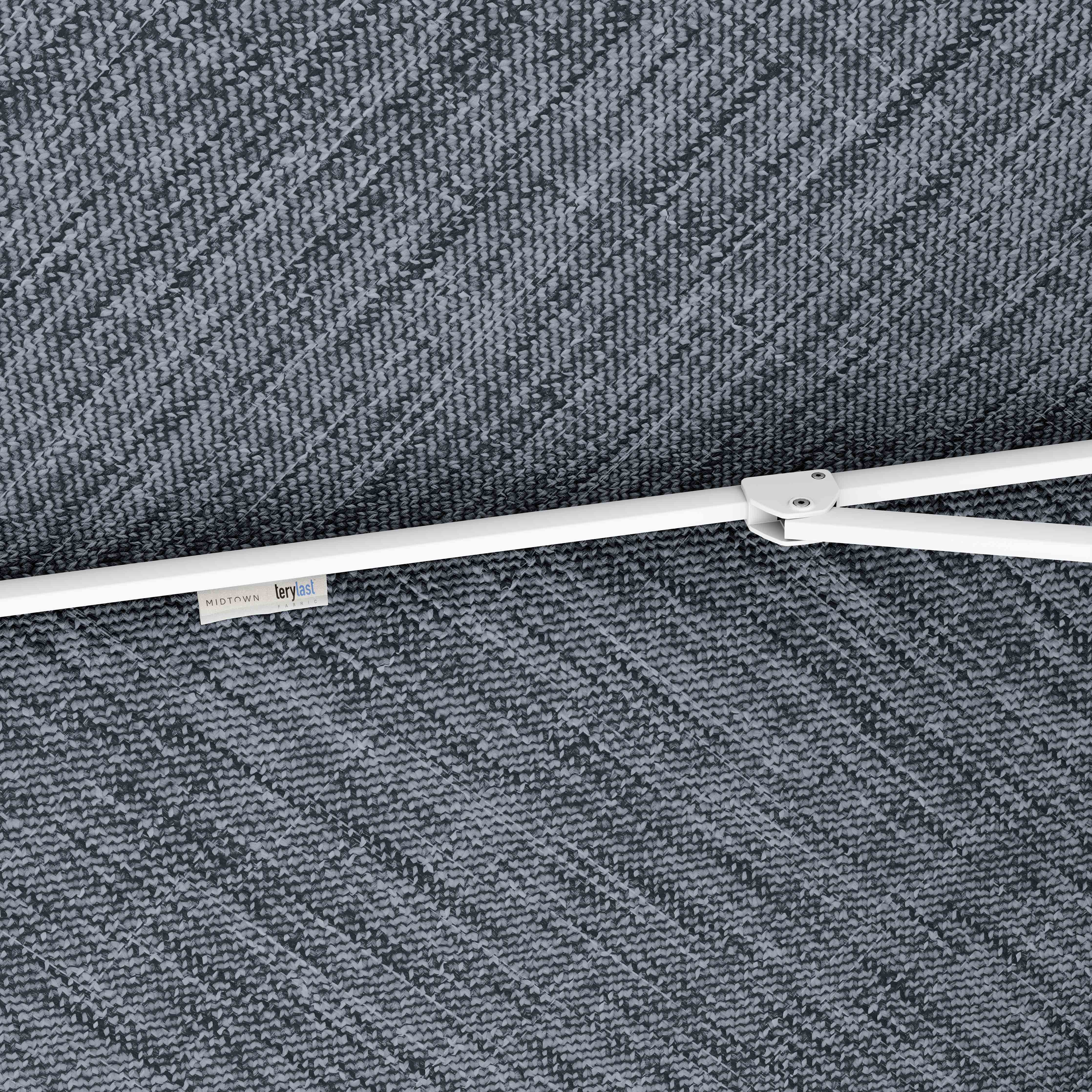 #pole finish_White