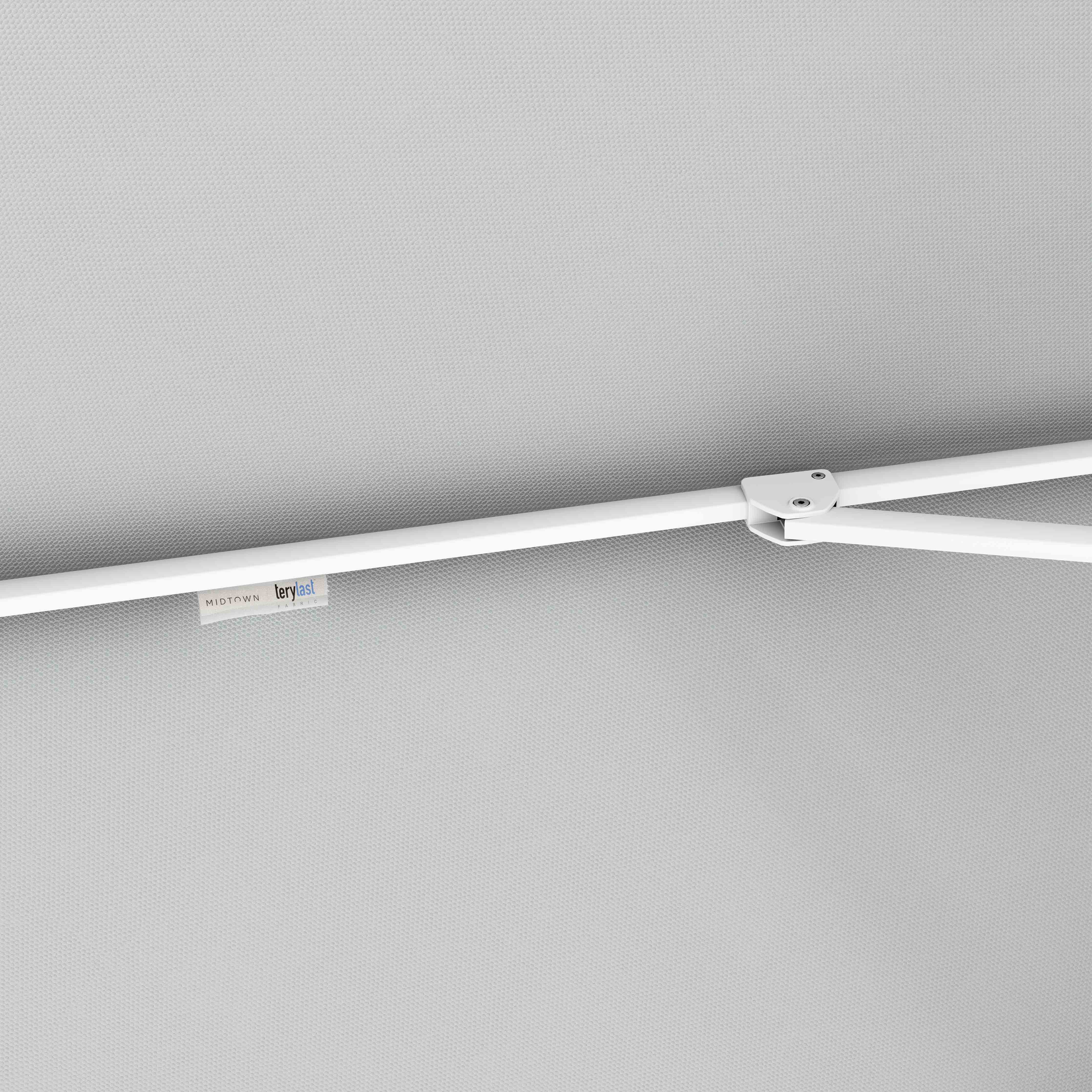 #pole finish_White