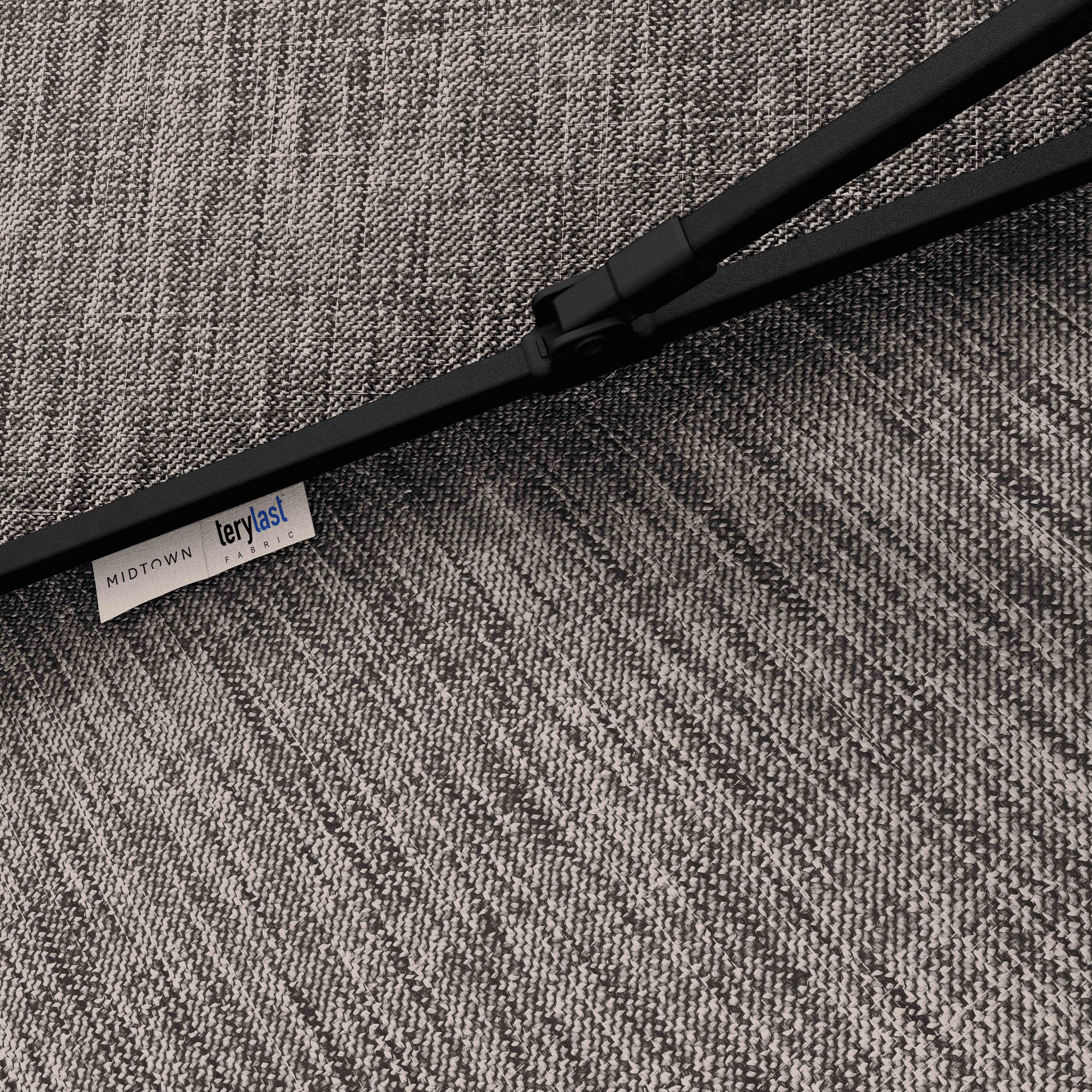 #pole finish_Black
