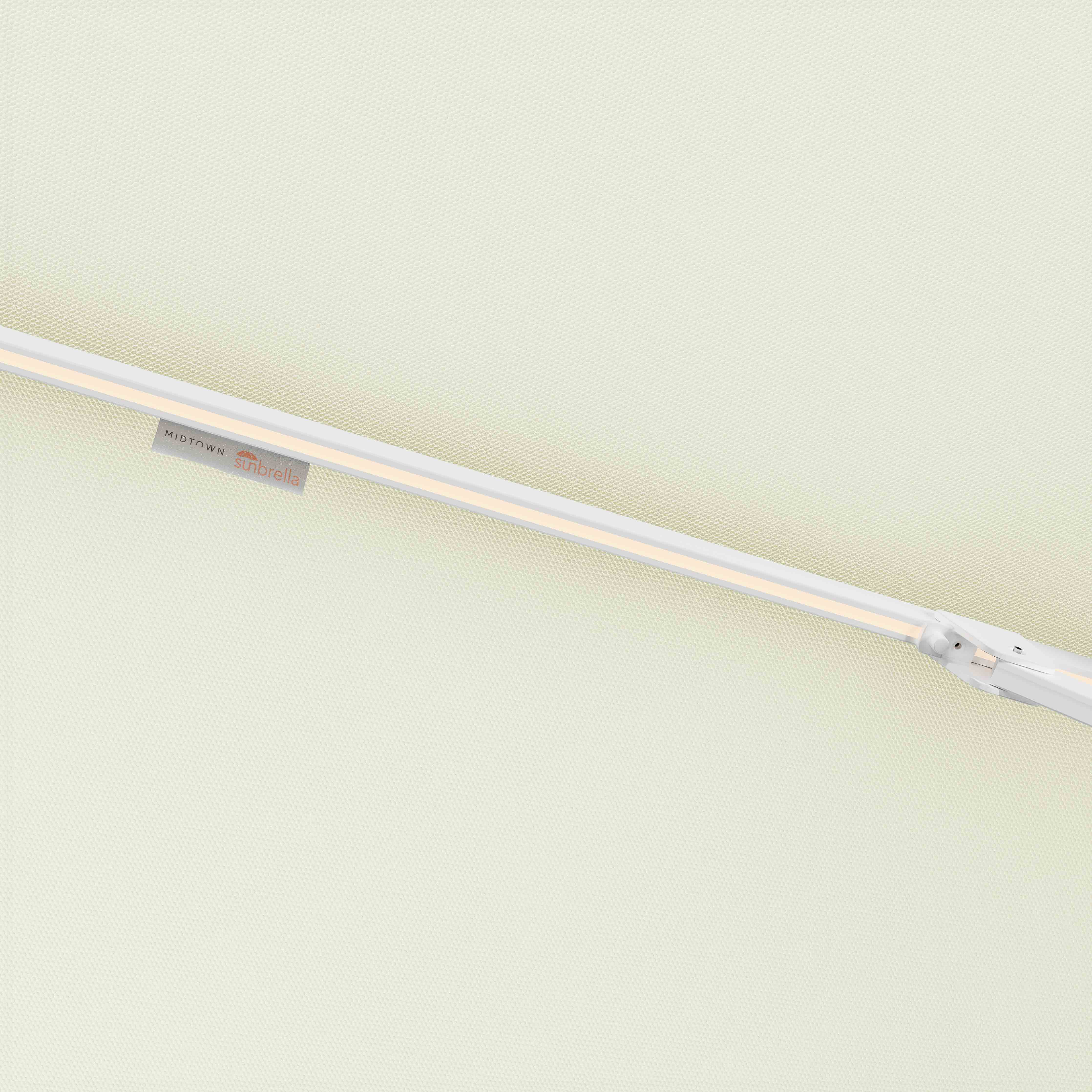 #pole finish_White