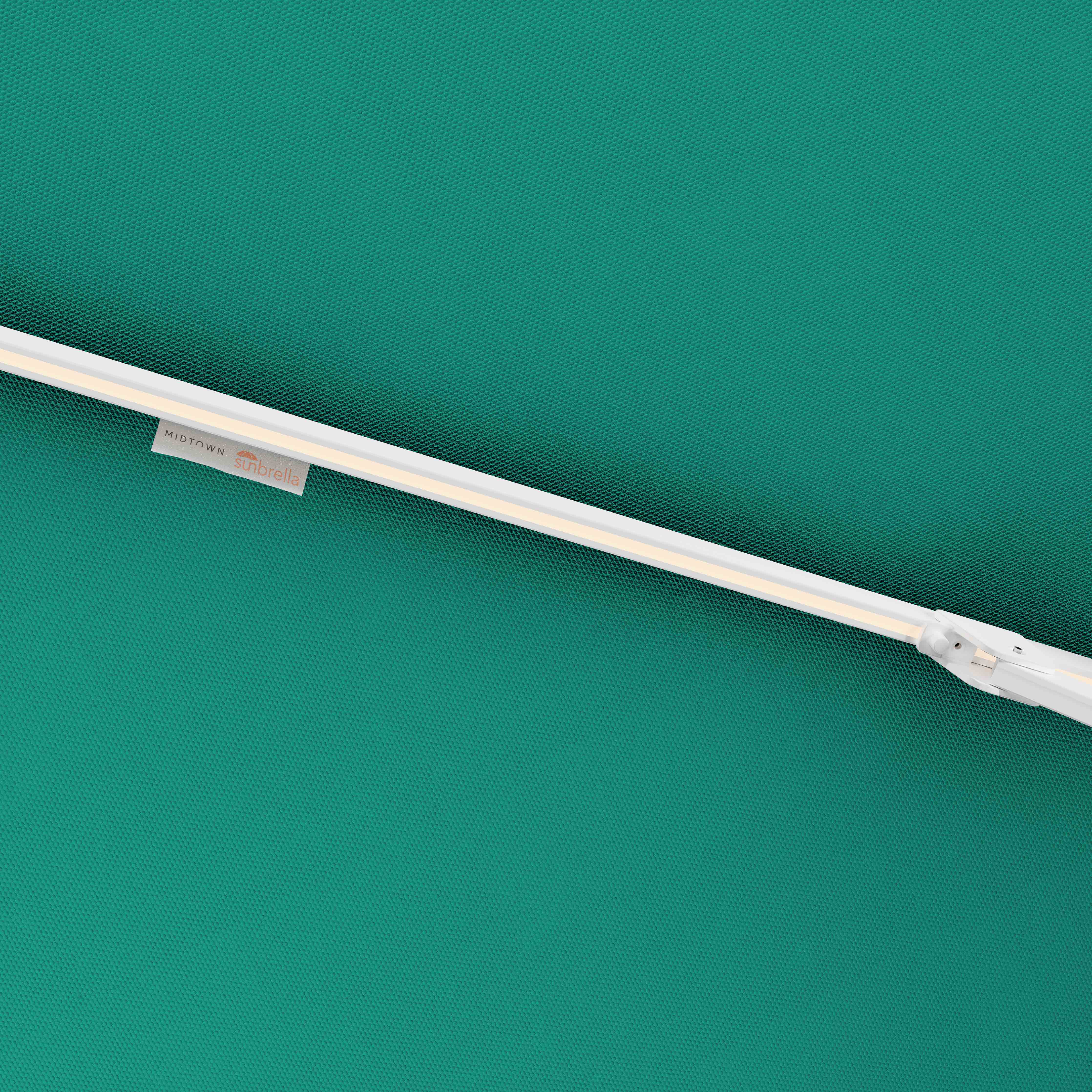 #pole finish_White